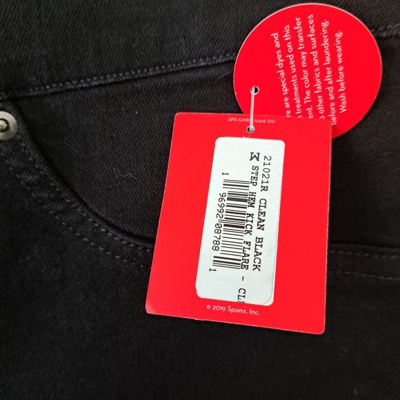 New SPANX Step Hem Kick Flare Jeans Size Medium Clean Black - Picture 6 of 10